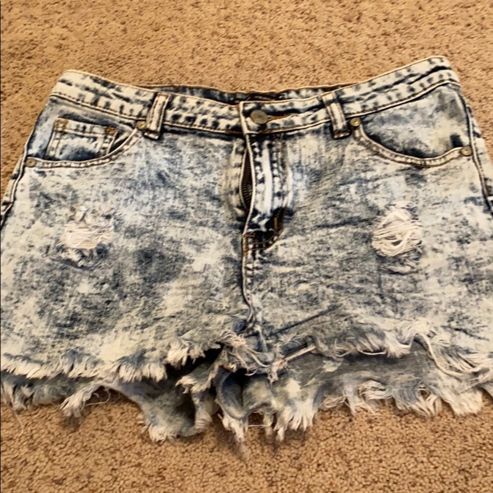 Gogo Jeans acid washed distressed shorts